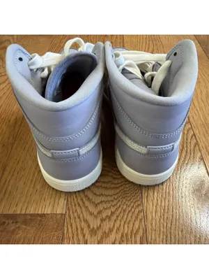 Size 6.5 US Women’s Nike Air Jordan 1 Mid Grey White CD7240-002 thumbnail 11
