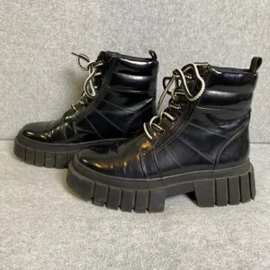 Steve Madden Incredible Combat Boots Women's 7.5 Black Platform Lug Sole Zip EUC thumbnail 3