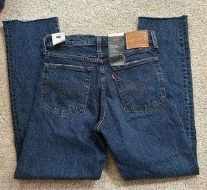 NWT levi’s wedgie straight jeans thumbnail 1