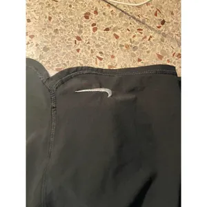 Nike X-Large Dri fit black and white shorts thumbnail 4