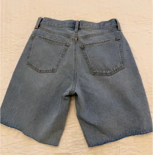 Universal Threads Jean Shorts thumbnail 2
