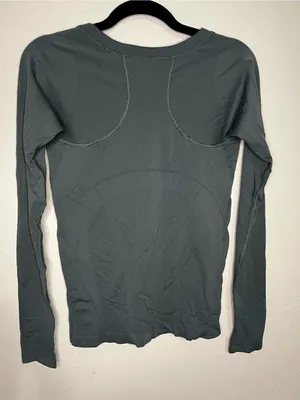 Athleta Momentum Seamless Contour Long Sleeve Athletic Performance Top‎ thumbnail 7