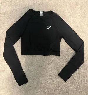 Gymshark Black Seamless Long-Sleeve Crop Top thumbnail 1