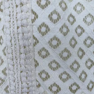 Banana Republic Eyelet sleeveless Blouse thumbnail 3