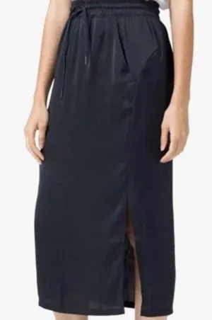 Lululemon Glide Away Skirt thumbnail 1