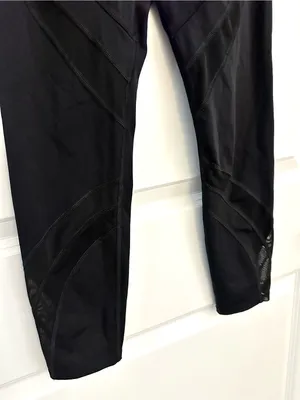 ALO Yoga Mesh Leggings Size Small thumbnail 3