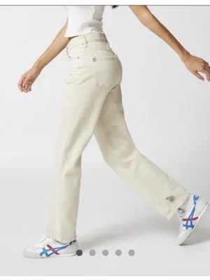 NWOT BDG urban outfitters cowgirl jean off white sz 25 thumbnail 2