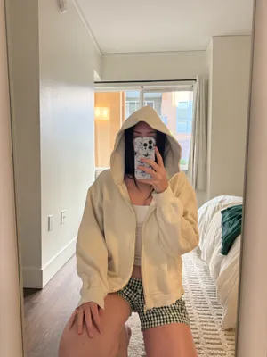 Baby Yellow Aritzia “Super World” Hoody ( vintage ) thumbnail 2