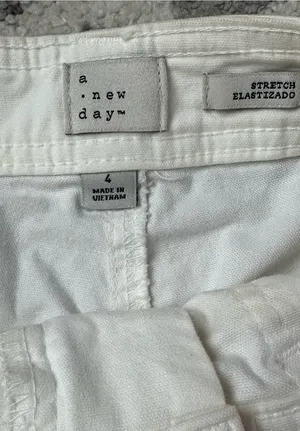White Shorts Women’s- A New Day thumbnail 3