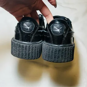 PUMA X Fenty Rihanna Creeper Wrinkled Patent Womens Trainers Black - Size: 6 thumbnail 7