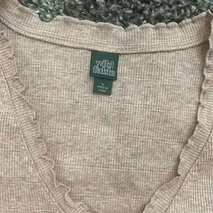 Wild Fable Cropped V-Neck, Size L​​​​​​​​​​​ thumbnail 2