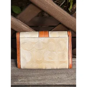Coach SoHo‎ Bee Bumblebee Wallet Rare Y2K Vintage HTF thumbnail 2