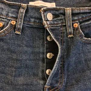 Levi’s wedgie straight jeans 26 button fly distressed blue thumbnail 6