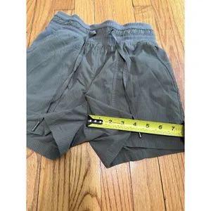 Lululemon Dance Studio High-Rise Short 3.5" Army Green Size 0 thumbnail 7