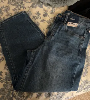 Old Navy Barrel Jeans thumbnail 1