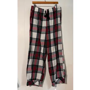 Victoria’s Secret Plaid Flannel Pajama Set Women’s Large thumbnail 4