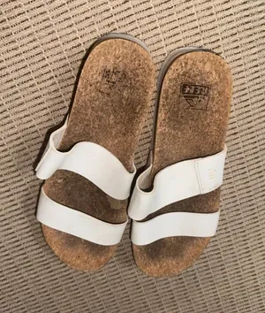 Reef Sandals thumbnail 1