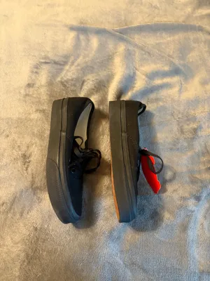 Unisex Vans Black Low-Top Canvas Sneakers Women’s Size 6 or Men’s Size 4.5 thumbnail 4