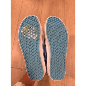 Vans Sk8-Hi SpongeBob SquarePants Tie Dye High Top Sneakers Womens 7 Mens 5.5 thumbnail 5