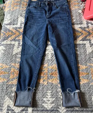American Eagle Outfitters CUFF Cropped Jeans thumbnail 1