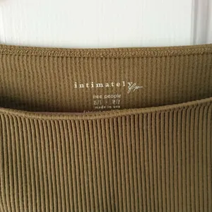 NWOT Caught Your Eye Seamless Top XS/S thumbnail 4