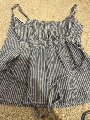 Brandy Melville Top thumbnail 3