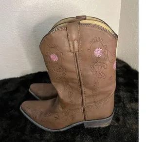 Shyanne Floral Embroidered Brown Leather Snip Toe Pull On Western Boots 6 thumbnail 1