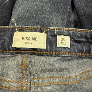 Miss Me Women’s Mid Rise Skinny Jeans Size 26 thumbnail 6