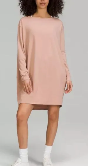 Lululemon Back In Action Long Sleeve Dress Size 6 thumbnail 1