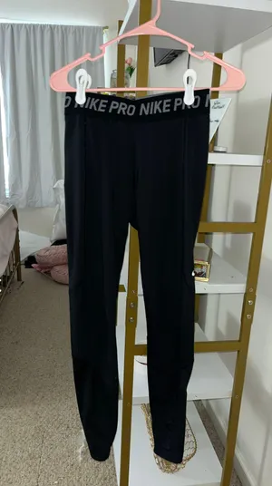 Nike Pro Leggings thumbnail 1