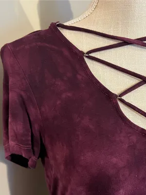 American Eagle Soft & Sexy Tagless Crisscross Short Sleeve Top Burgundy Tie Dye thumbnail 3