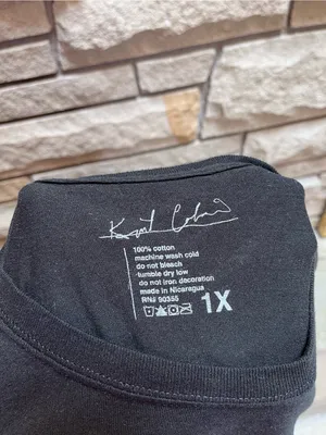 Kurt Cobain Nirvana MTV Unplugged Graphic Tshirt Black 1x thumbnail 4
