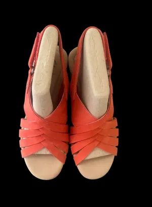 Clark’s Women’s Wedge Heels Size 6 thumbnail 2