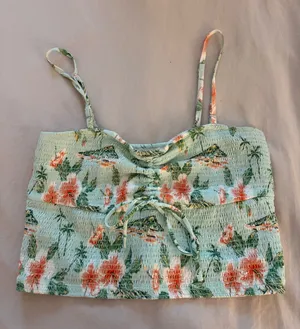 American Eagle Top cropped  thumbnail 1