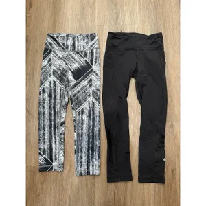 2 Lululemon Black And White Leggings Size‎ 2 thumbnail 3