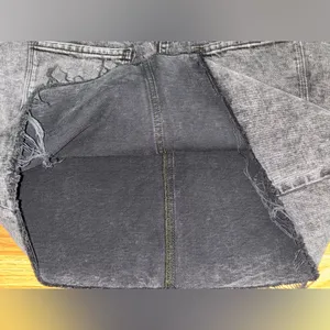 Old Navy 2 Toned Black Denim Short Skirt Women’s Size 14 Distressed Raw Hem EUC thumbnail 9