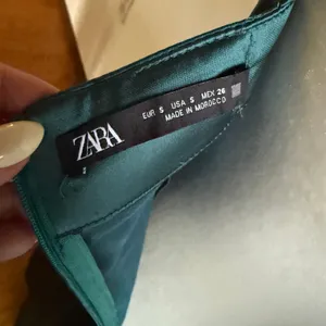 ZARA Emerald Green Satin Cowl Neck Midi Dress with Chain Detail Small thumbnail 7