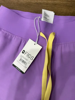 FIGS Scrub Pants thumbnail 2