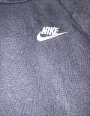 Nike outfit  thumbnail 3