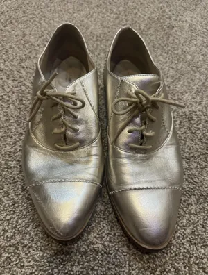 COLE HAAN The Go-to Arden Oxford‎ Shoes Size 10.5B Soft Gold Metallic Leather thumbnail 1