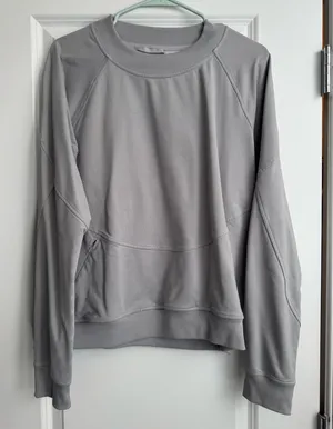 Lululemon Women’s Pullover thumbnail 1