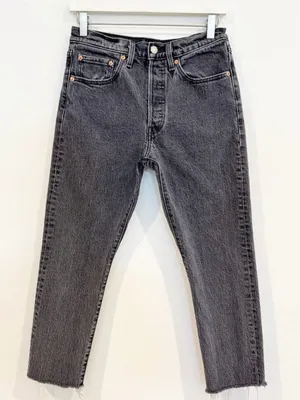 Levis 501 Jeans Size 26 Gray Faded Black High Rise Button‎ Fly Grunge Indie thumbnail 1