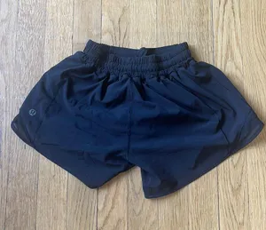 Lululemon Hot Hot Shorts Size 0 4inch Black thumbnail 5
