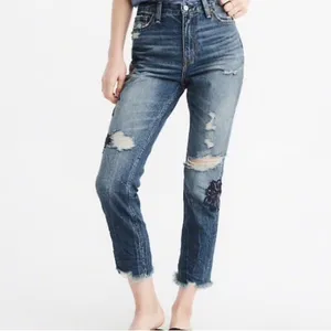 Abercrombie & Fitch Embroidered Distressed Straight Leg Jeans thumbnail 3