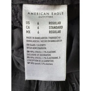 American Eagle Outfitters Black Cargo Pants with Button Flap Back Pockets Size 6 thumbnail 10