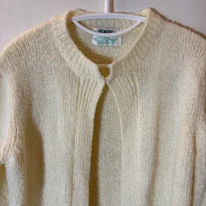 Tilbury Vintage Cream‎ Knit Cardigan Sweater Size Medium thumbnail 2