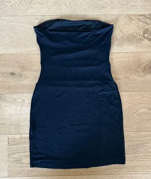 White Fox Boutique - Cut Out Strapless Mini Dress in Black thumbnail 4