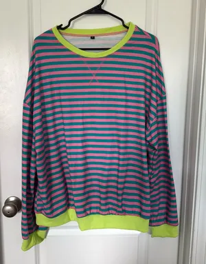 Pullover Multiple Size undefined thumbnail 1