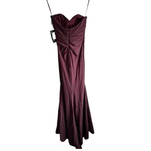 La Femme Prom 30502 Sweet 2 Wine Burgundy Strapless Ruched Maxi Dress Formal‎ thumbnail 6
