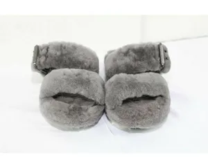 ladies UGG sandals size 7 clean thumbnail 2